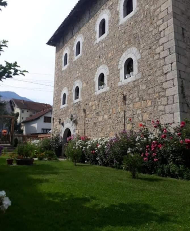 Hotel Stone Tower Plav Zewnętrze zdjęcie